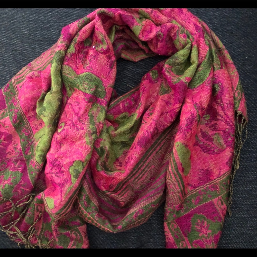Beautiful pink green pashmina scarf with roses